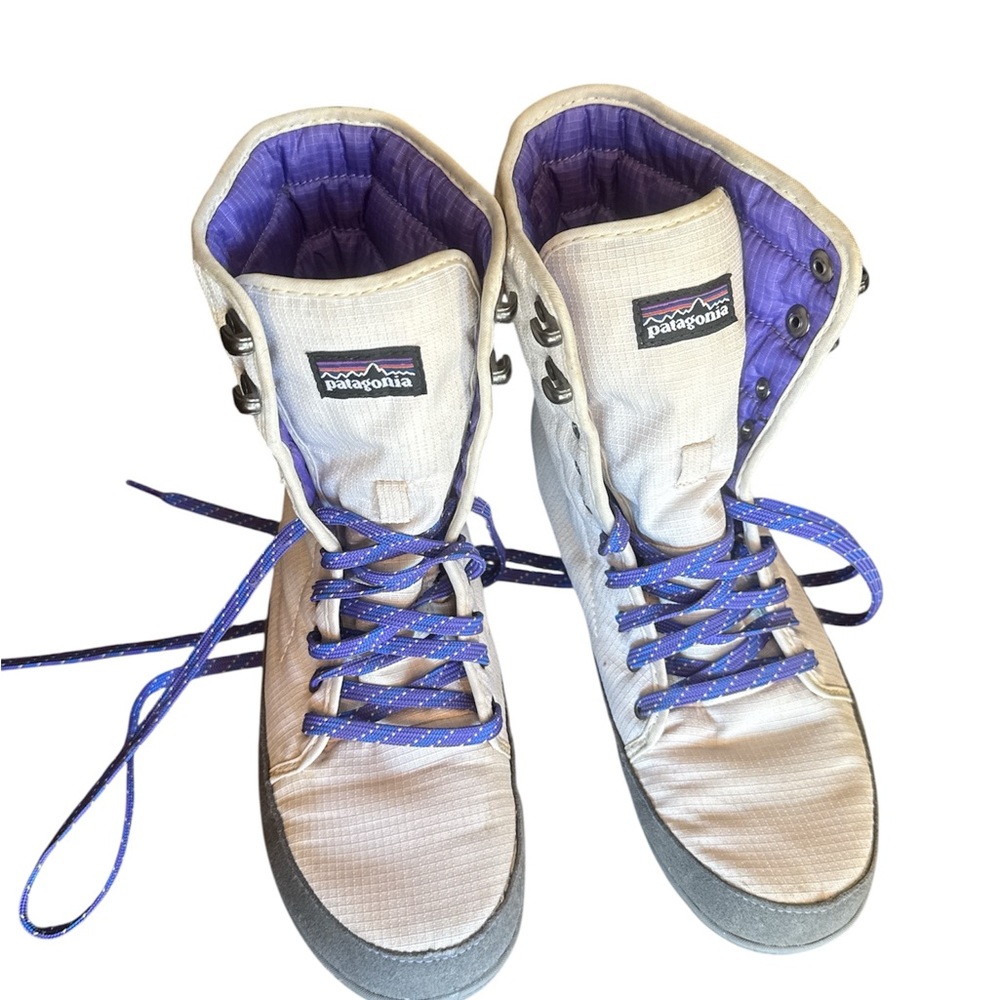 Patagonia Purple and Gray Lace Up Boots
